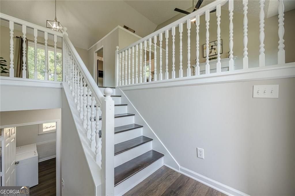 7010 Devon Drive Cumming - 32
