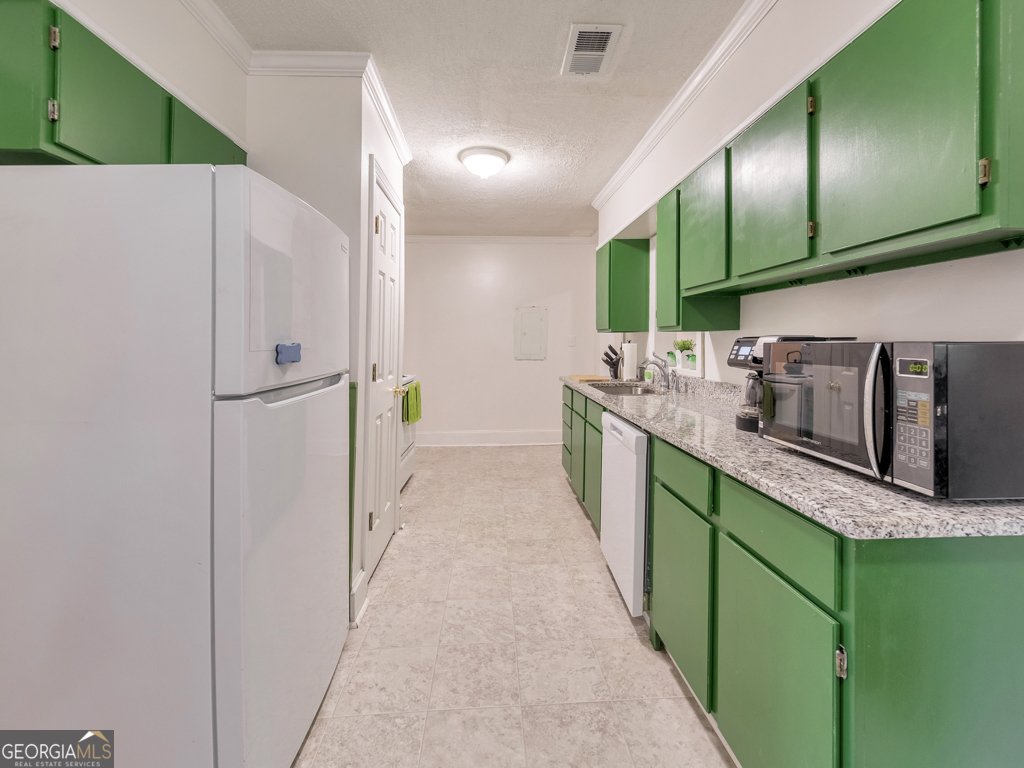 1096 Center Street Mableton - 10