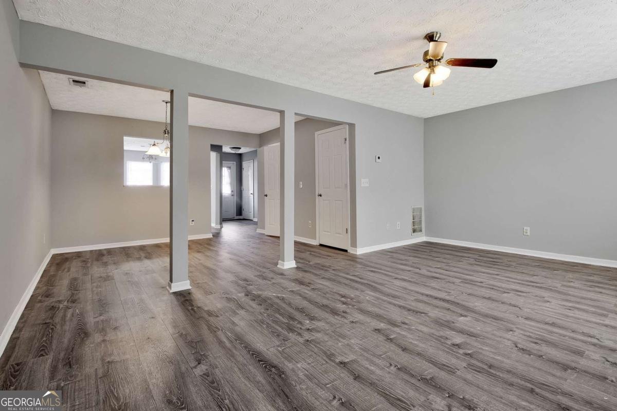 1915 Grove Way Hampton - 11