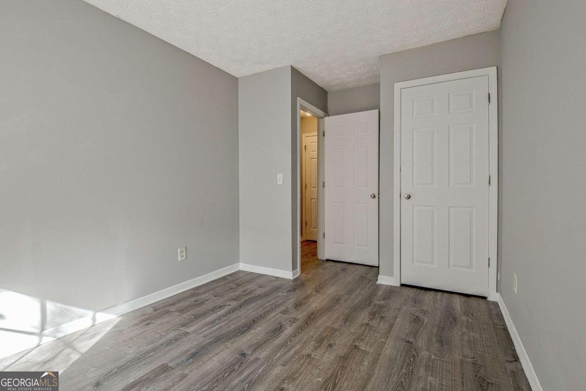 1915 Grove Way Hampton - 18