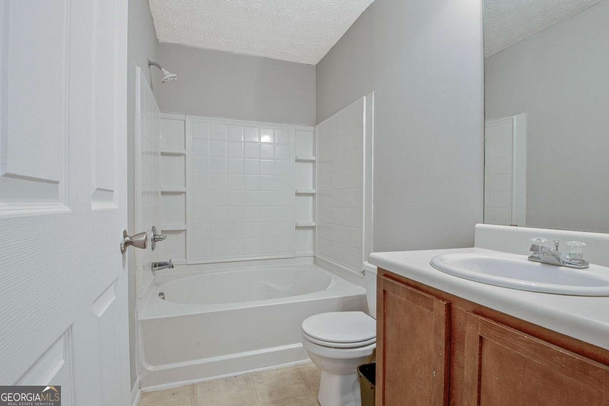 1915 Grove Way Hampton - 19