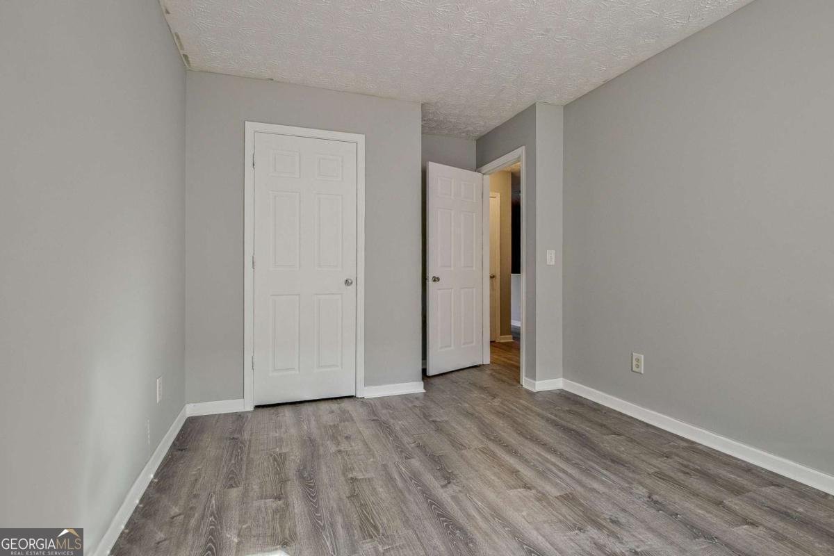 1915 Grove Way Hampton - 21