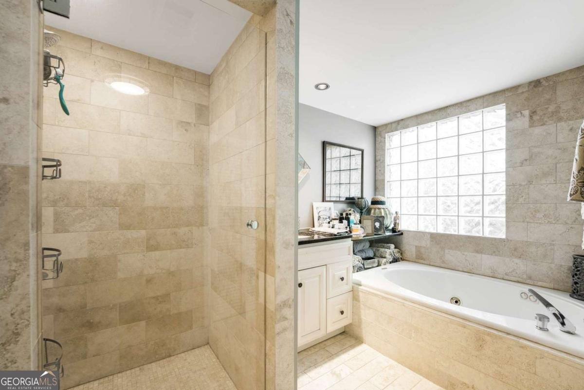 2323 SHENANDOAH Avenue Atlanta - 21