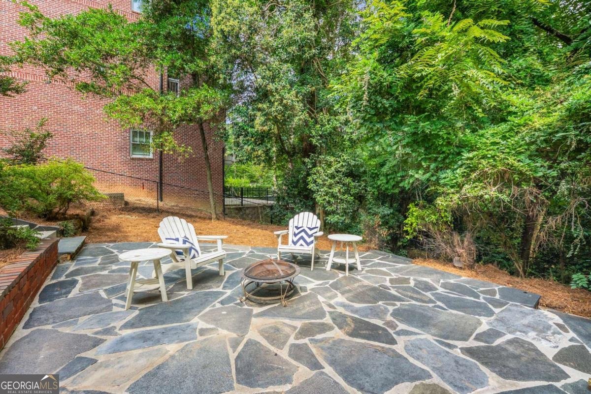 2323 SHENANDOAH Avenue Atlanta - 34