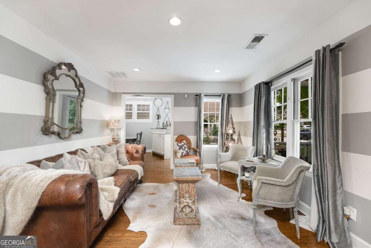 2323 SHENANDOAH Avenue Atlanta - 6