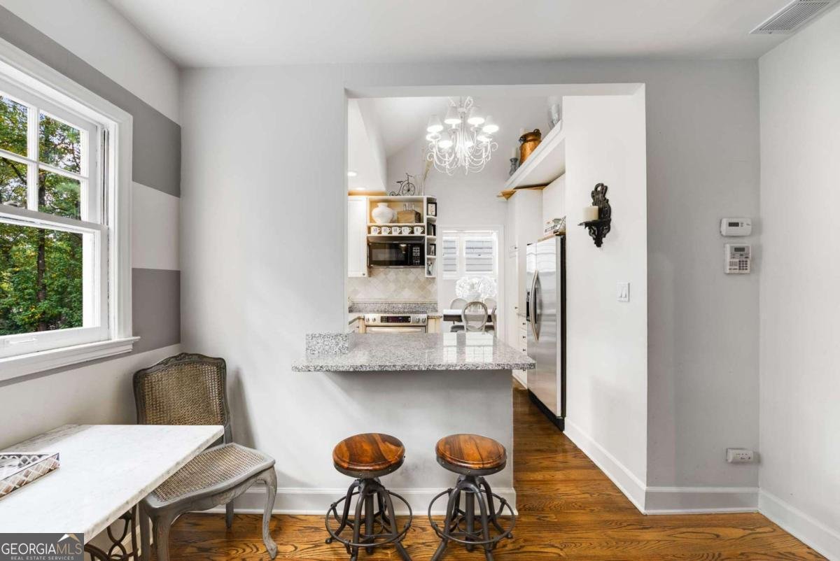 2323 SHENANDOAH Avenue Atlanta - 9