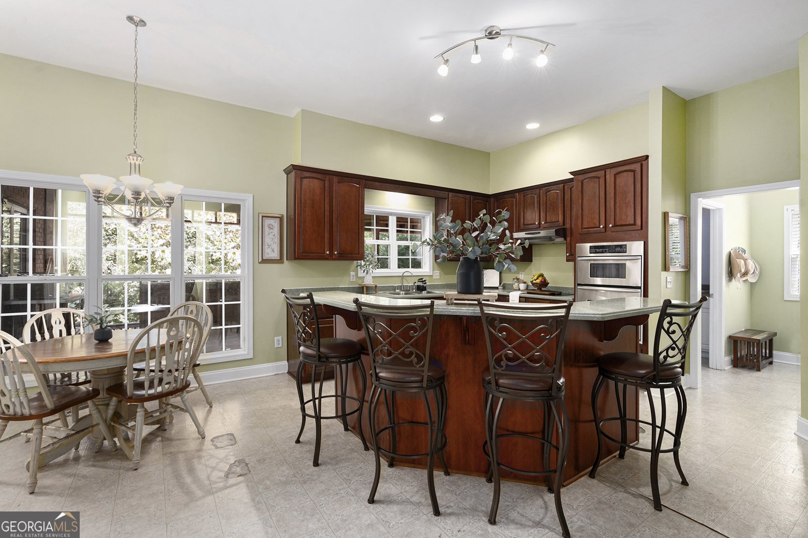12216 Edgewater Drive Hampton - 13