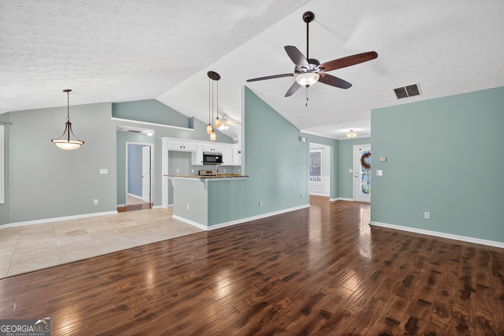 1880 Roxey Lane Winder - 16