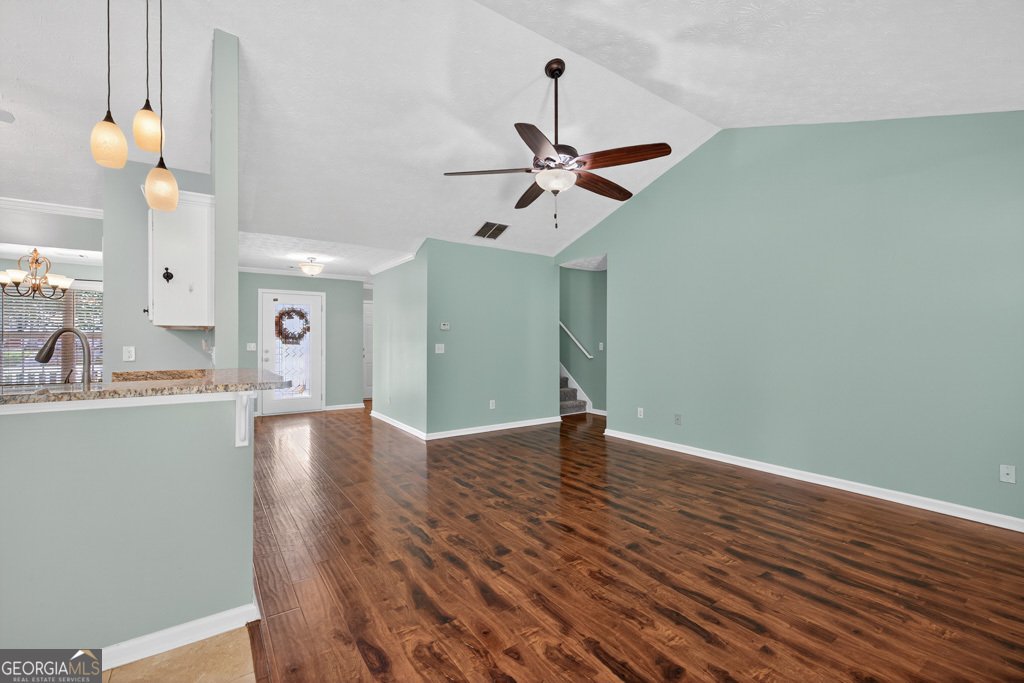 1880 Roxey Lane Winder - 17