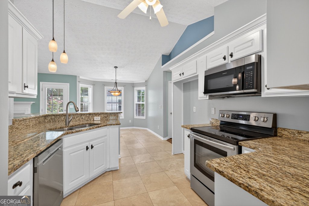 1880 Roxey Lane Winder - 24