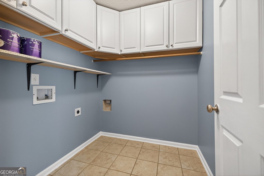 1880 Roxey Lane Winder - 45