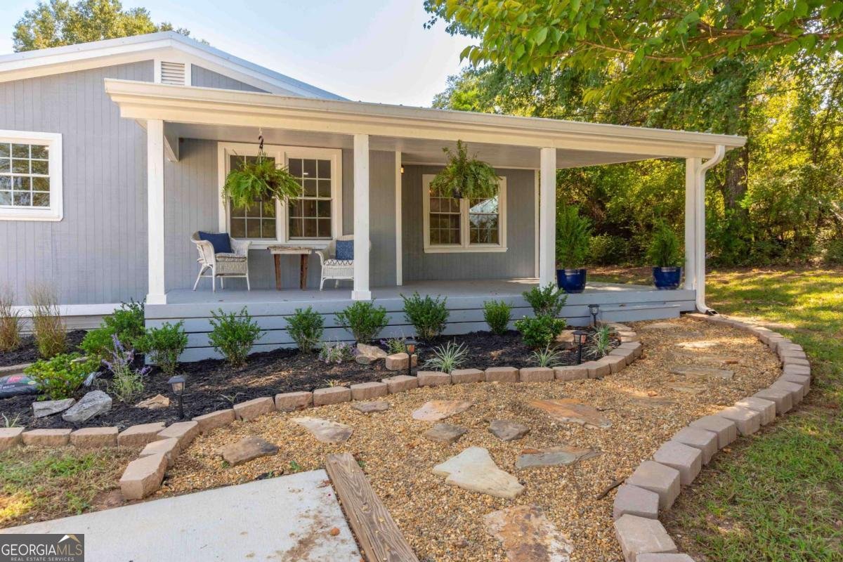 1849 Dooley Town Road Statham - 6