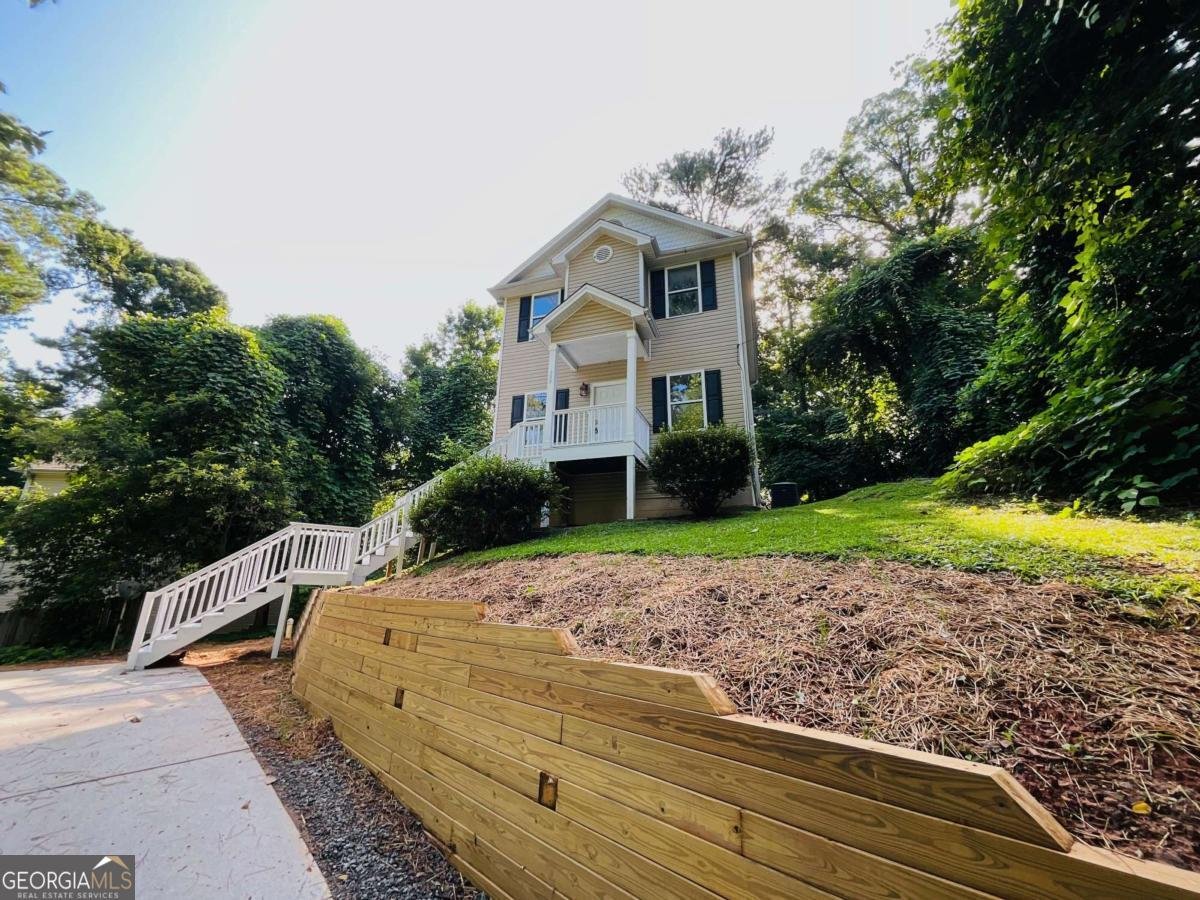 483 Fairlane Circle Atlanta - 2