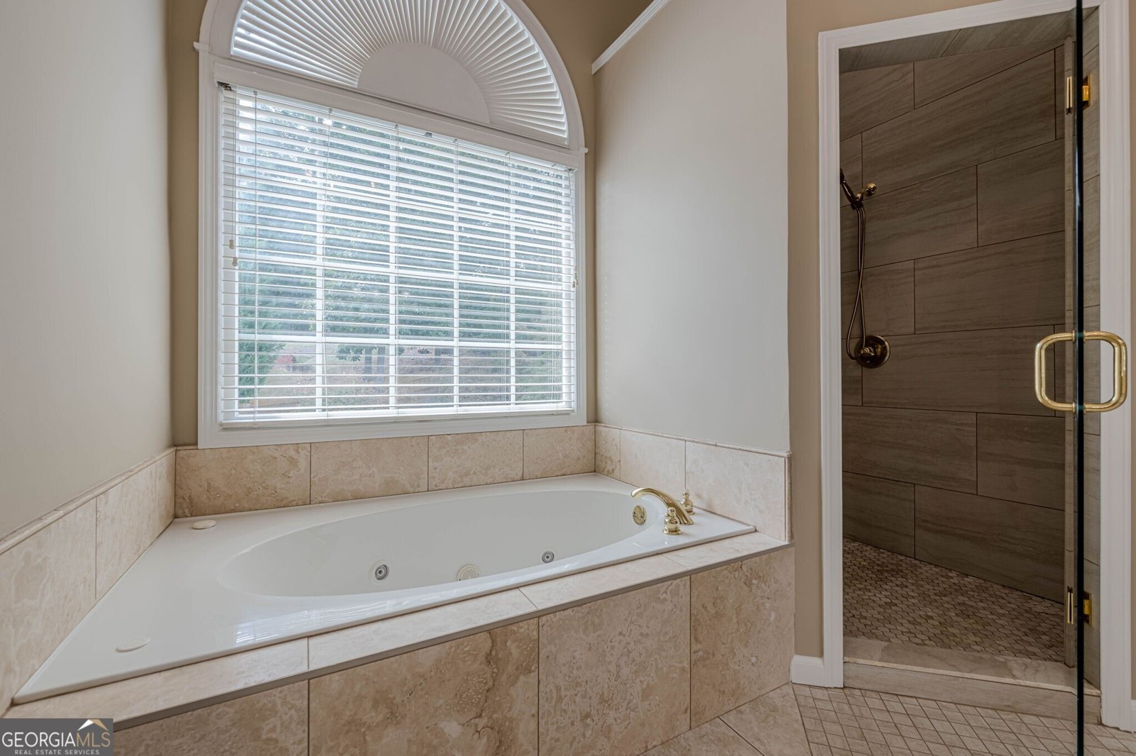 4353 Kenion Forest Drive Lilburn - 43