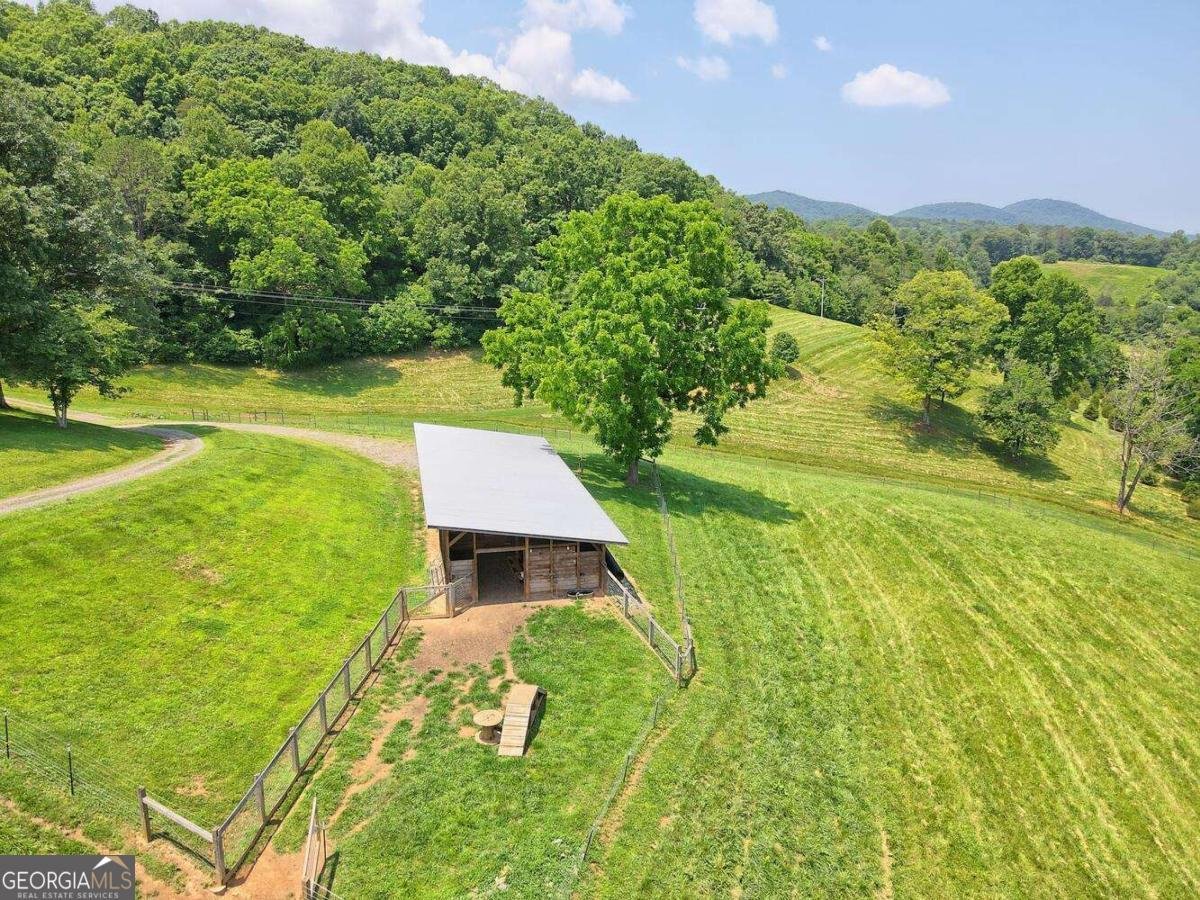 392 Hwy 66 Young Harris - 83