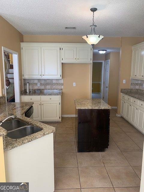 7031 COATSWORTH Drive Stockbridge - 12
