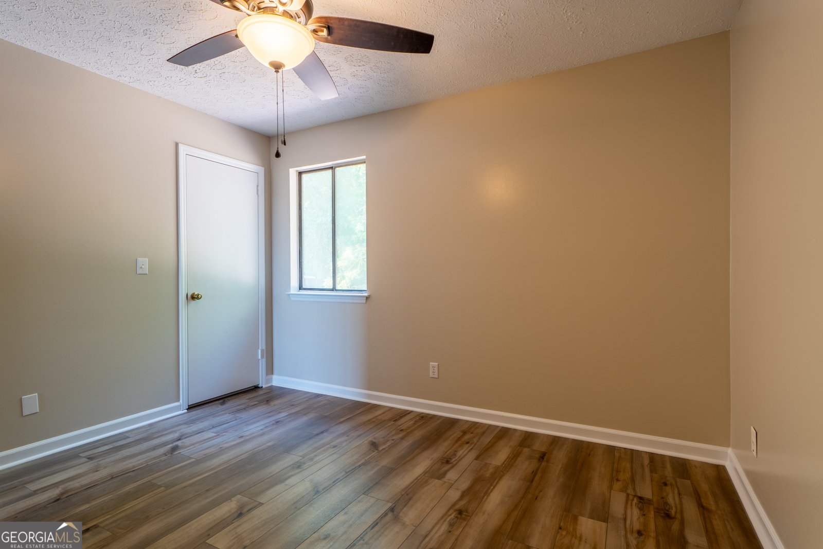 907 SIERRA Place Dalton - 17