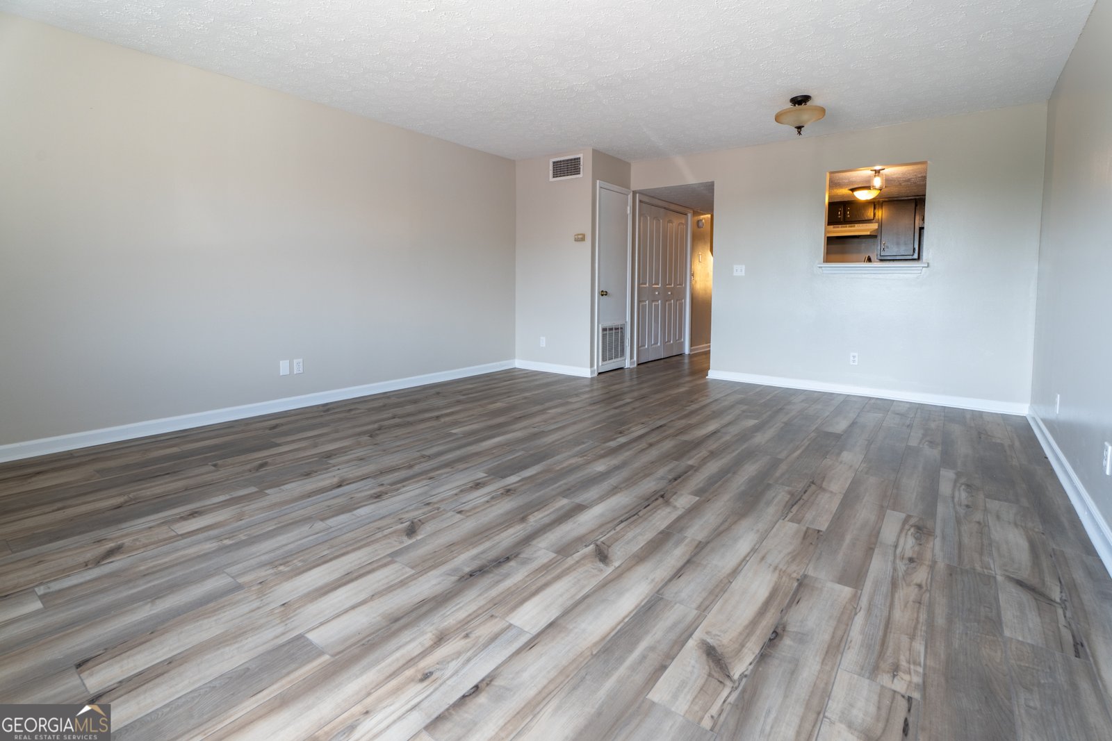 907 SIERRA Place Dalton - 2