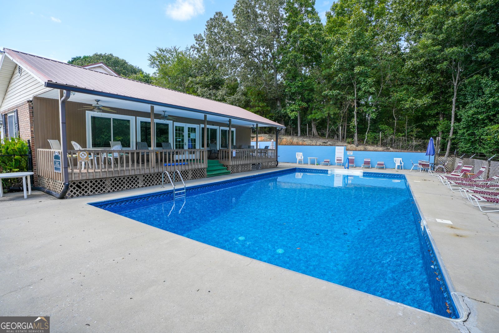 907 SIERRA Place Dalton - 22