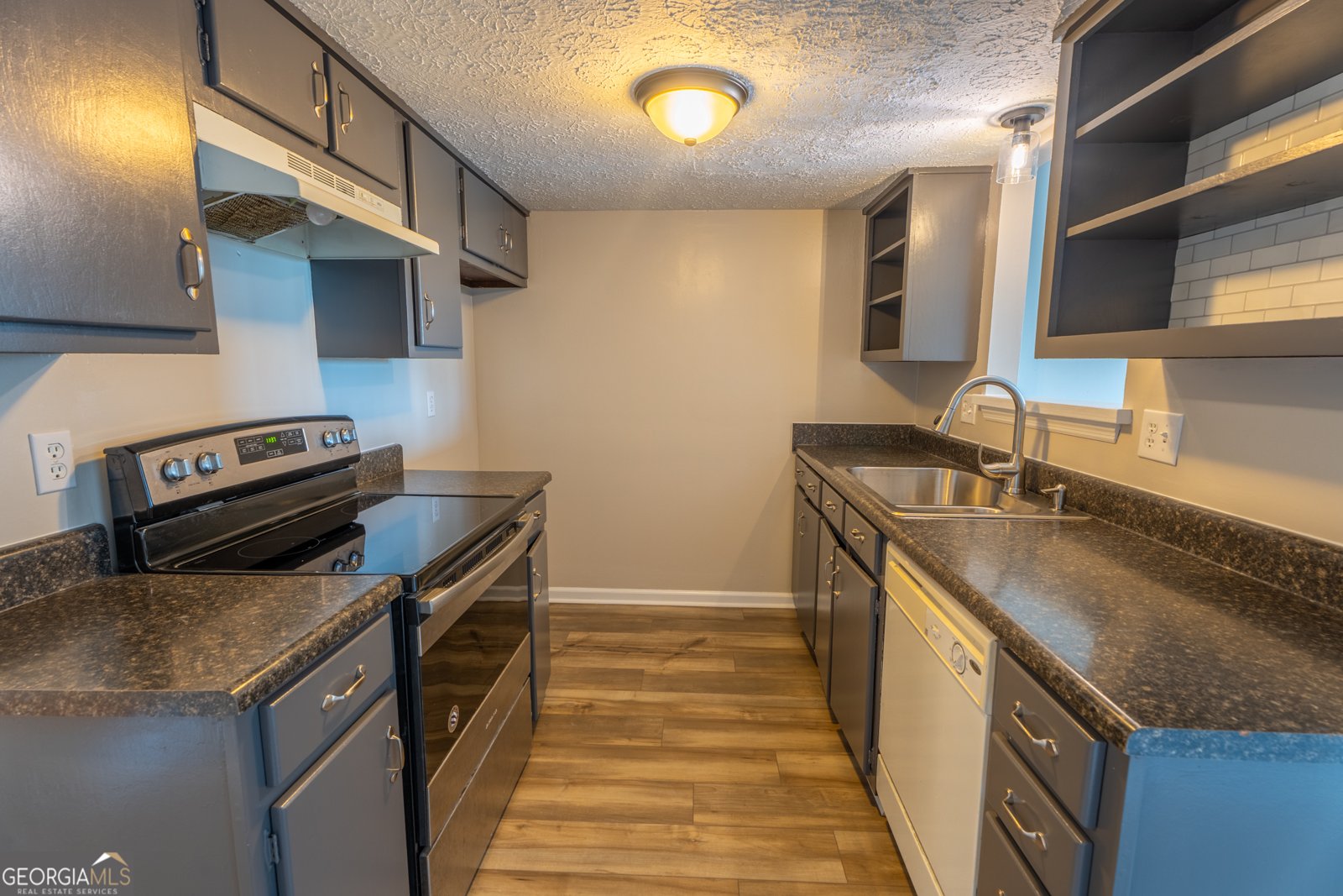 907 SIERRA Place Dalton - 5