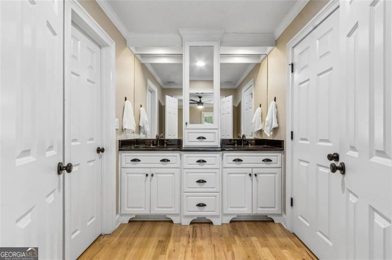 2585 FLEMINGTON Road Atlanta - 17