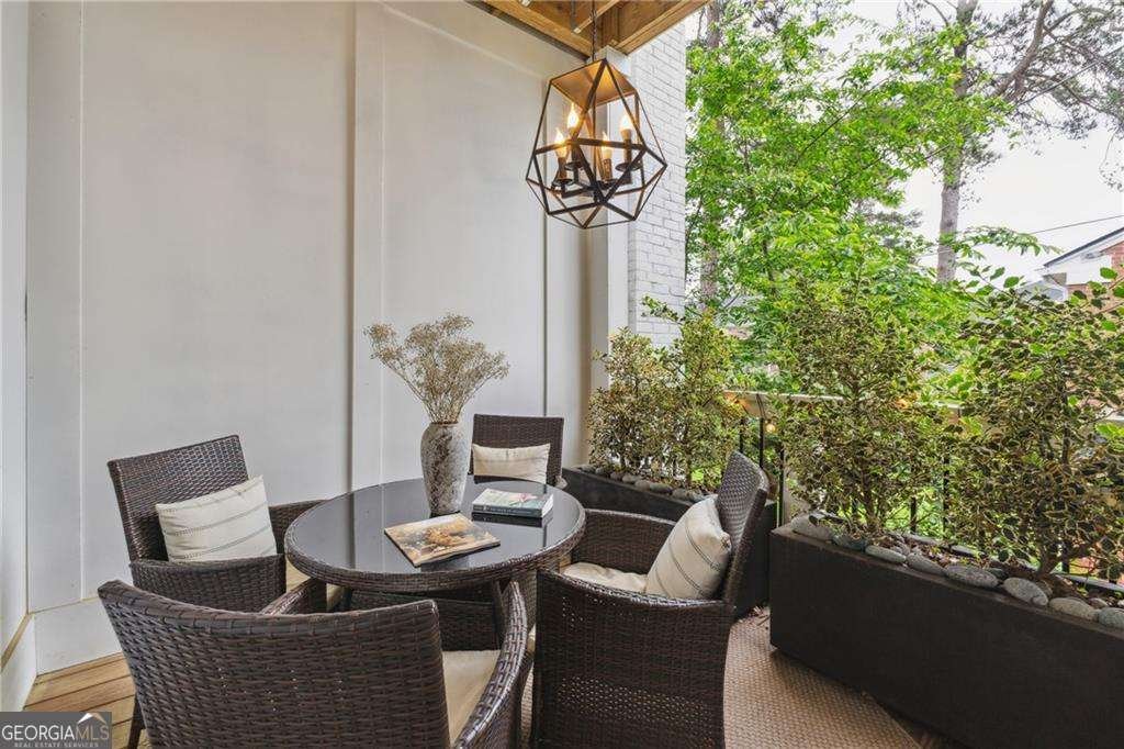 3667 Peachtree Road Atlanta - 25