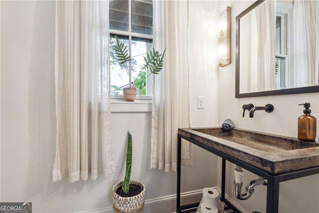 3667 Peachtree Road Atlanta - 31