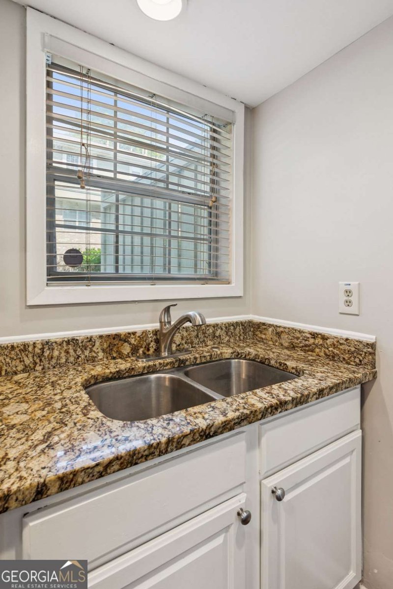 6900 Roswell Road Atlanta - 13