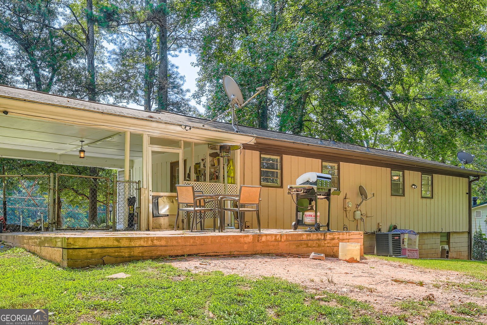 8767 N View Drive Lithia Springs - 34