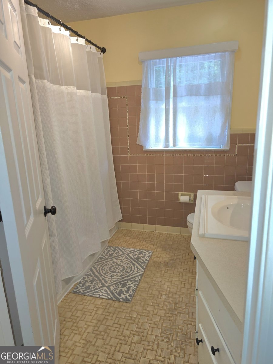 12927 Highway 142 Newborn - 10