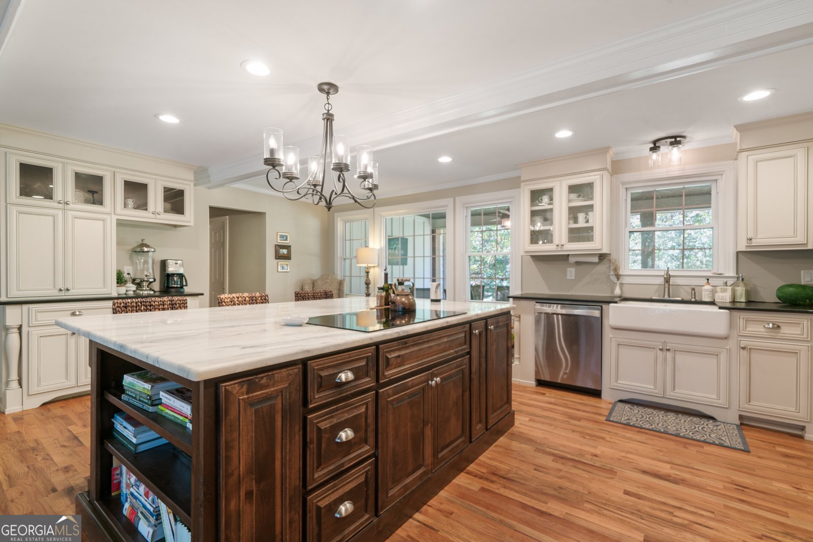 1905 Johnson Road Macon - 37