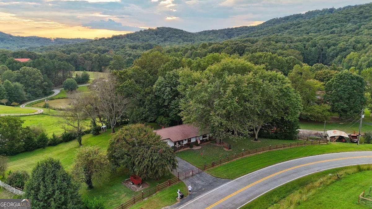 575 Turner Road Cleveland - 1