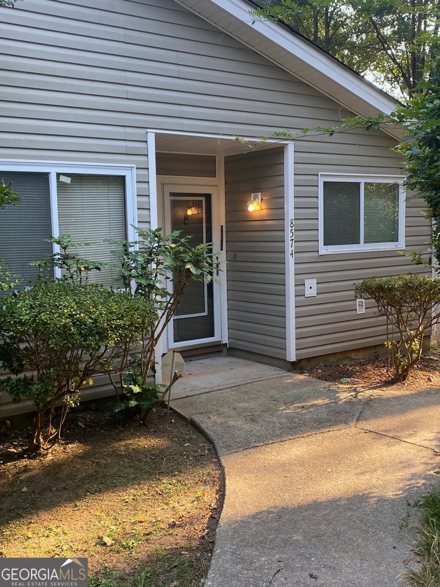 8574 Creekwood Way Jonesboro - 1