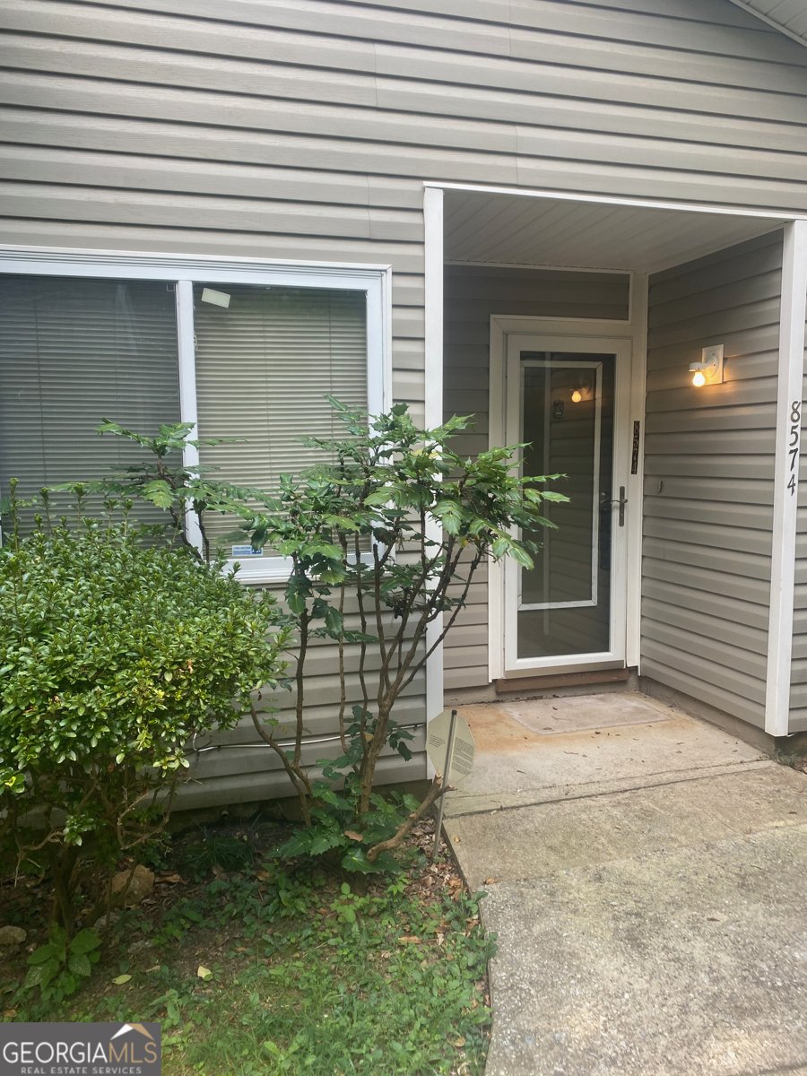 8574 Creekwood Way Jonesboro - 2
