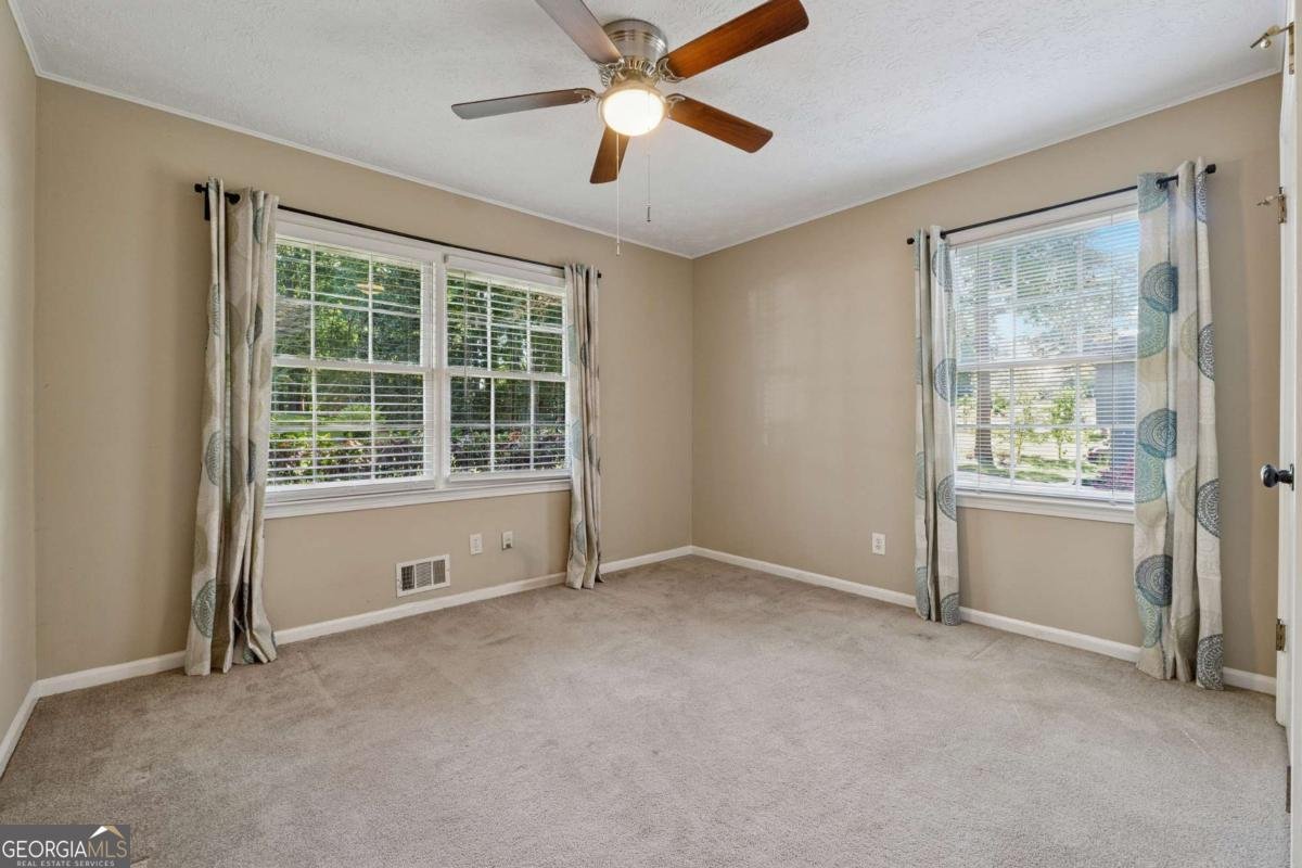 461 Little John Drive Lilburn - 23