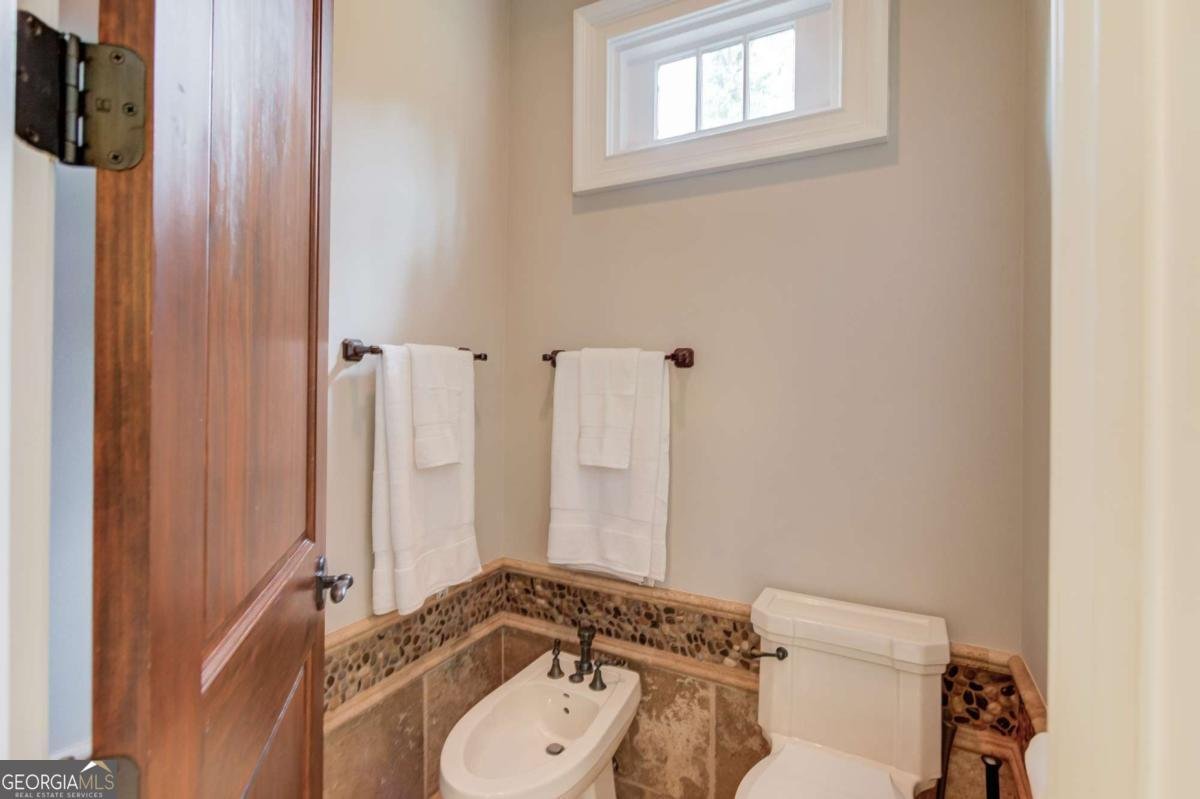 4763 Blackwater Way Suwanee - 38