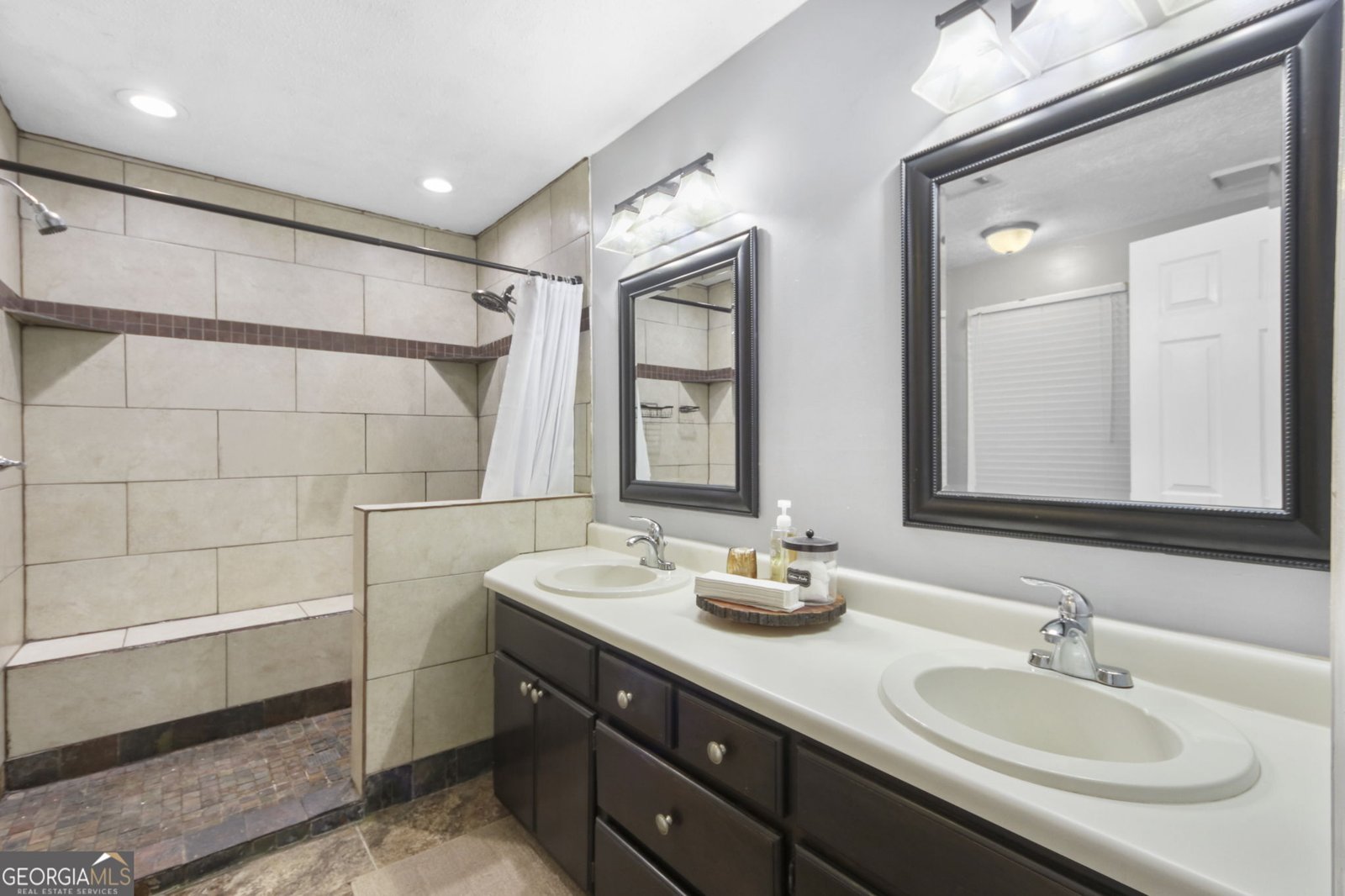 215 Pine Branch Drive Stockbridge - 21