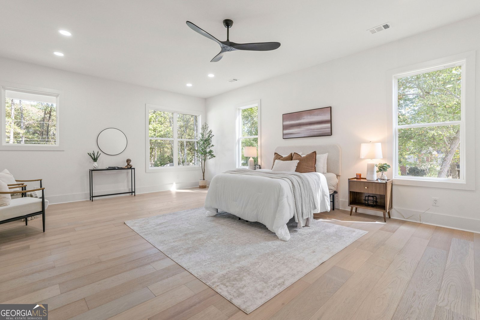 200 Simonton Road Lawrenceville - 33