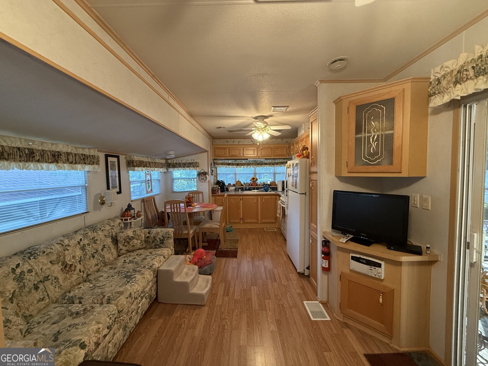 143 Cindy Parkway Cleveland - 11