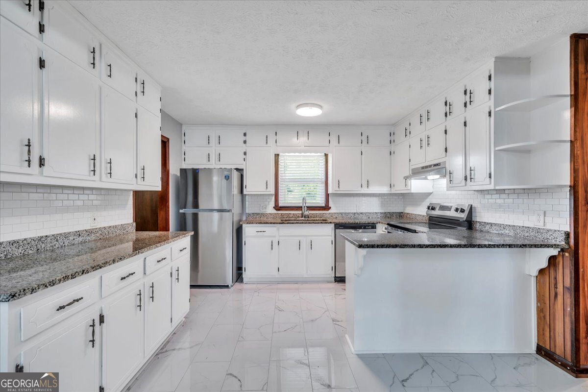 2649 Lake Harbin Road Morrow - 2