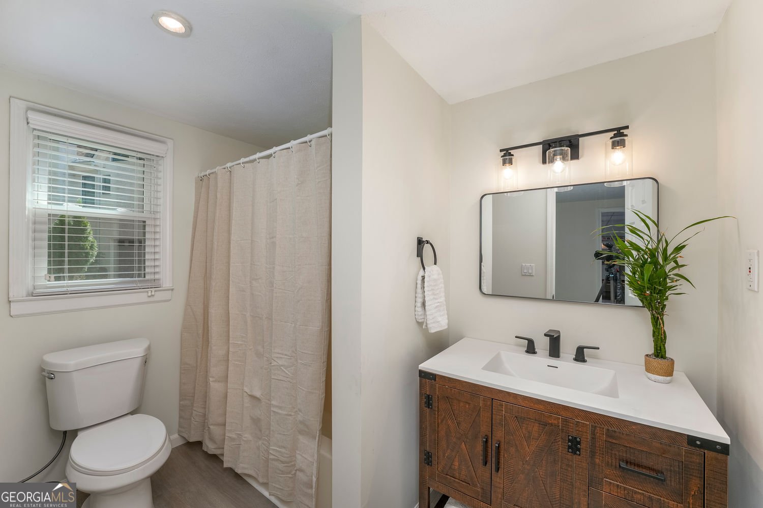 617 Ashwood Court Woodstock - 16