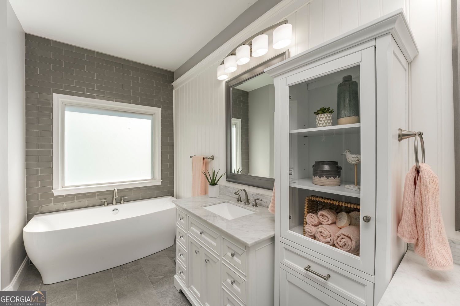 617 Ashwood Court Woodstock - 3