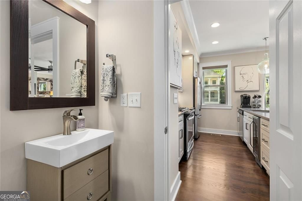 738 Saint Charles Avenue Atlanta - 20