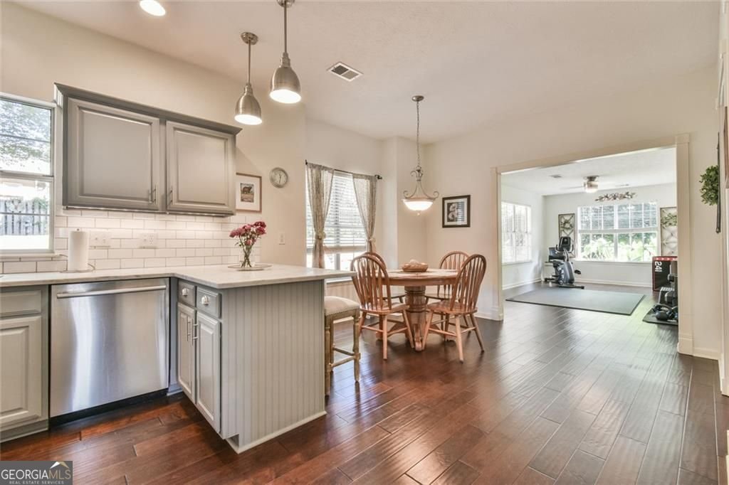 655 Ruxbury Court Suwanee - 17