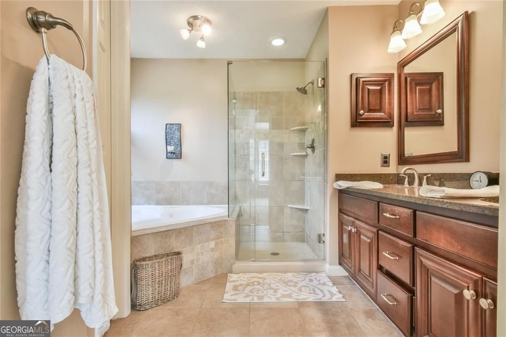 655 Ruxbury Court Suwanee - 32