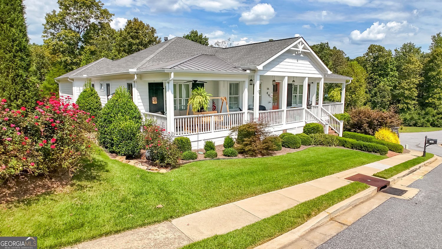 135 Village Drive Clarkesville - 1