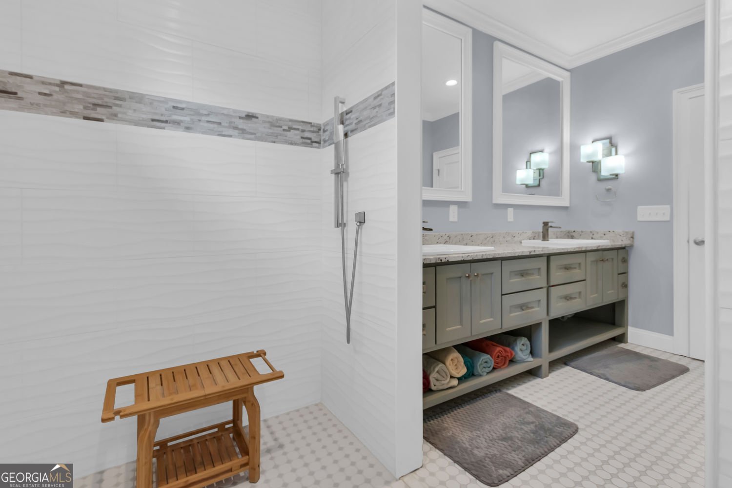 135 Village Drive Clarkesville - 24