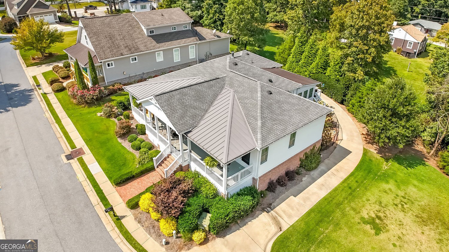 135 Village Drive Clarkesville - 41