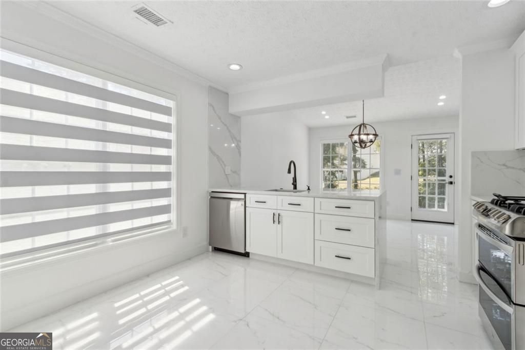 1540 Calvin Davis Circle Lawrenceville - 11