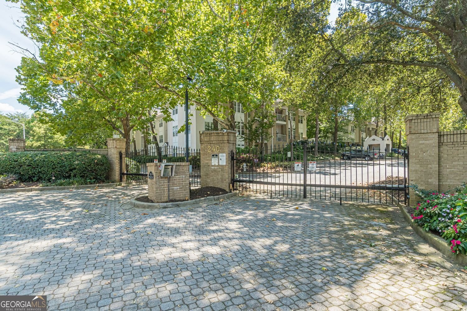 240 Renaissance Parkway Atlanta - 35